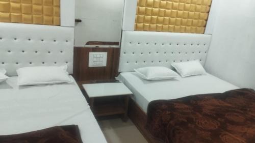 Ujjain Apartamento | Hotel ECOSIA Private Room's And Restaurants