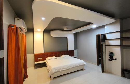 Ujjain Apartamento | Hotel ECOSIA Private Room's And Restaurants
