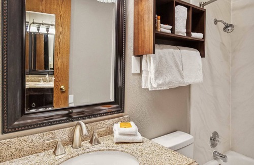 Seward Hotel | Hotel Edgewater