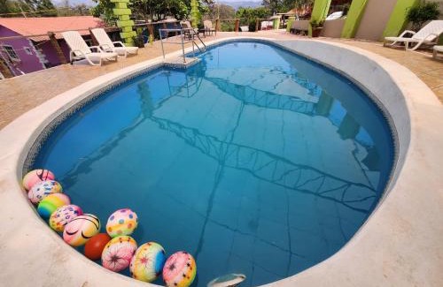 Santa Cruz de Yojoa Hotel | Hotel El Encanto