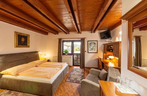 Roznov Pod Radhostem Hotel | Hotel El Greco