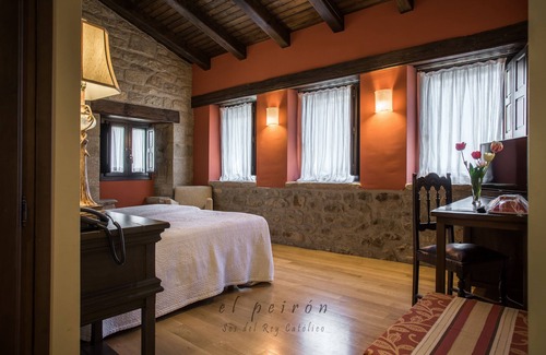 Sos del Rey Católico Hotel | Hotel El Peirón