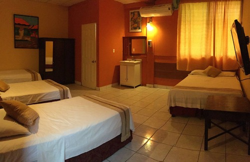 Leon Hotel | Hotel El Sueno De Meme