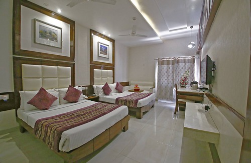 Kishangarh Hotel | Hotel Emerald