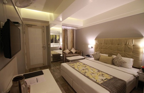 Kishangarh Hotel | Hotel Emerald
