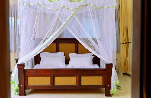 Entebbe Cama Y Desayuno | HOTEL EMRA