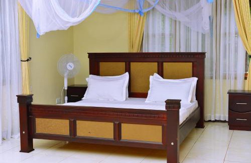 Entebbe Cama Y Desayuno | HOTEL EMRA