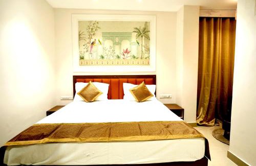 Varanasi Hotel | Hotel Eraya
