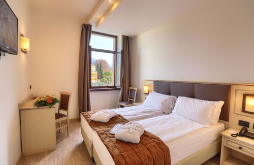 Riva del Garda Hotel | Hotel Europa Sky Pool & Panorama