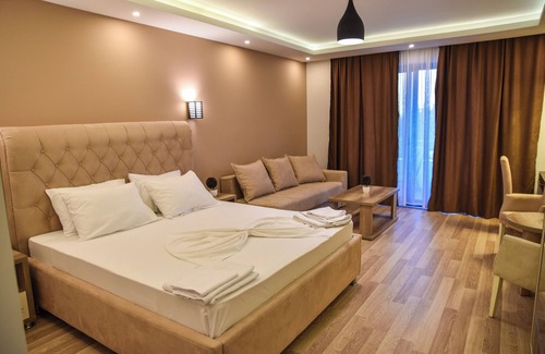 Gjerana Hotel | Hotel Evropa