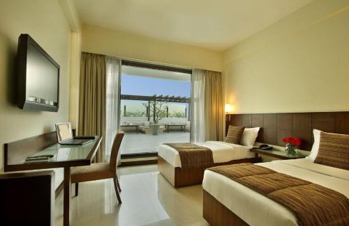 Alkapuri Hotel | Hotel Express Residency Vadodara