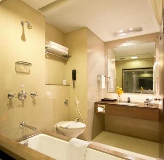 Alkapuri Hotel | Hotel Express Residency Vadodara