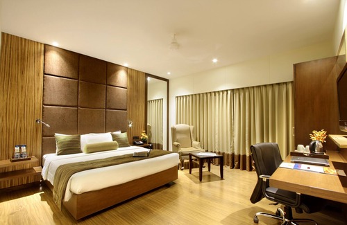 Alkapuri Hotel | Hotel Express Towers
