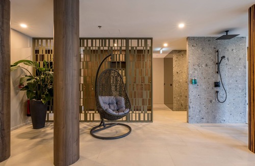 Znjan Hotel | Hotel Fanat