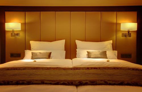 Stadtmitte Hotel | Hotel Favor