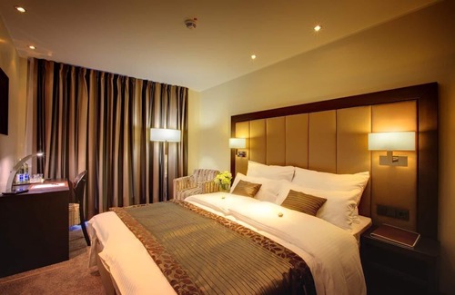 Stadtmitte Hotel | Hotel Favor