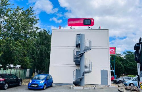 Savigny-sur-Orge Hotel | Hotel First Eco Savigny Villemoisson Centre Commercial Carrefour