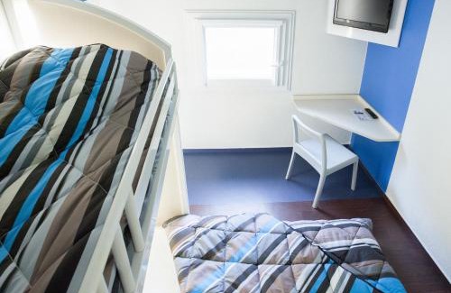 Savigny-sur-Orge Hotel | Hotel First Eco Savigny Villemoisson Centre Commercial Carrefour