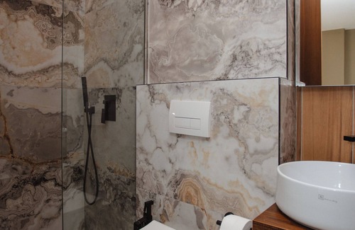 Shkoder Hotel | Hotel Flaer