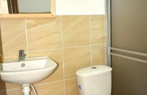 Suba Cama Y Desayuno | Hotel Flamante Bulevar- Habitación Doble con baño privado 4
