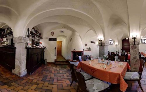 Chemnitz Hotel | Hotel Folklorehof