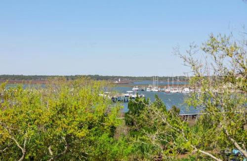 Folly Beach Hotel | Hotel Folly with Marsh and Sunset Views