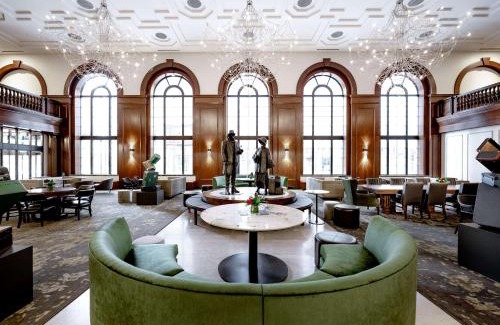 Downtown Des Moines Hotel | Hotel Fort Des Moines, Curio Collection By Hilton