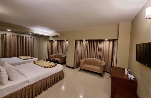 Dhaka Cama Y Desayuno | Hotel Fountain