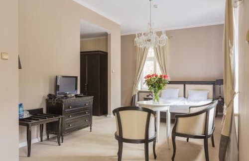 Duszniki Zdroj Hotel | Hotel Fryderyk