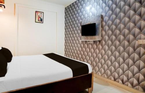 Agra Hotel | Hotel G N Palace