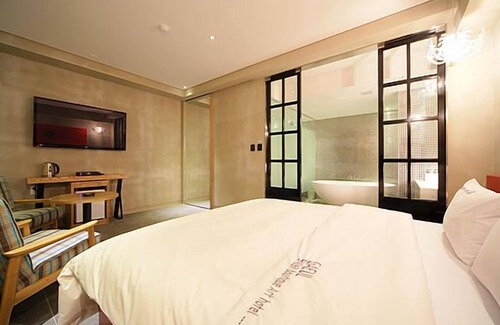 Sinchon-dong Hotel | Hotel Gaeul
