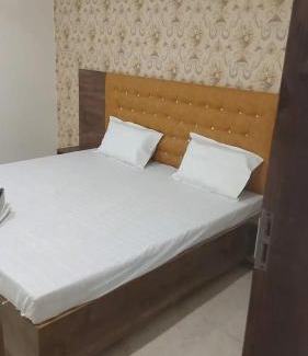 Kasganj Cama Y Desayuno | Hotel Ganga palace