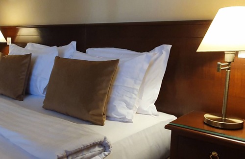Brasov Hotel | Hotel GARDEN Club