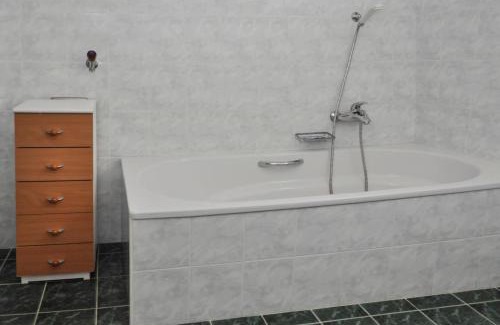 Croglio Casa | Hotel Garni Villa del Sole