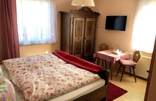 Wimbach Casa | Hotel garni Zum Adenauer Forst