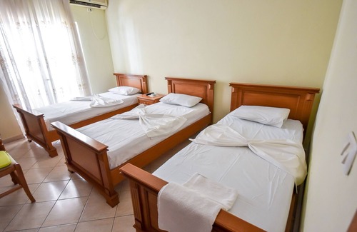 Gjirokaster Cama Y Desayuno | Hotel Geraldo
