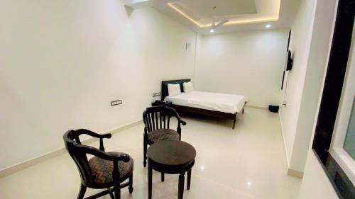 Chokhi Dhani Hotel | Hotel Giriraj Palace