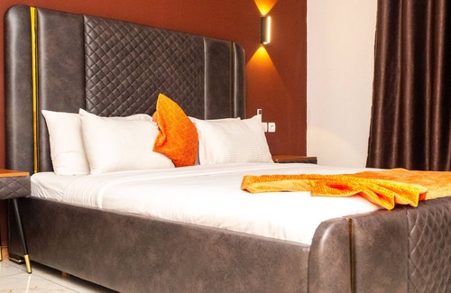 Conakry Cama Y Desayuno | HOTEL GOLDEN PLAZZA CONAKRY
