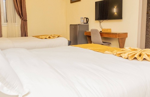 Conakry Cama Y Desayuno | HOTEL GOLDEN PLAZZA CONAKRY