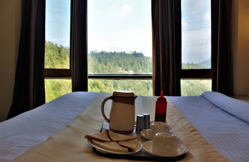 Shimla Hotel | Hotel Golf Links Resort - Mashobra