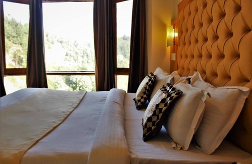 Shimla Hotel | Hotel Golf Links Resort - Mashobra