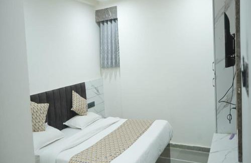Ahmedabad Hotel | Hotel Govardhan Palace