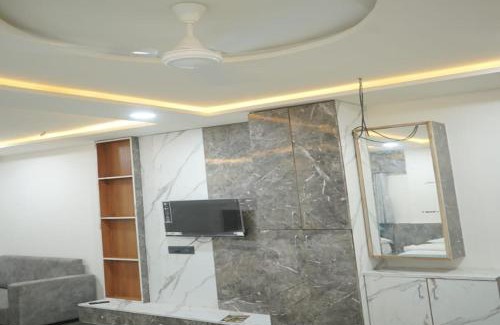 Ahmedabad Hotel | Hotel Govardhan Palace