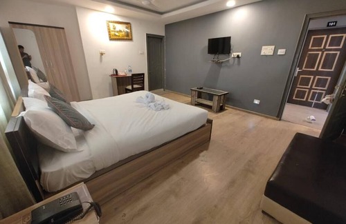 Sualkuchi Hotel | Hotel Grand Majesty