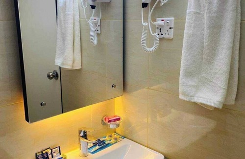 Dhanmondi Hotel | Hotel Grand Royal Dhanmondi