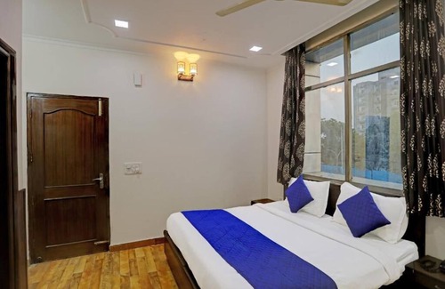 Ghaziabad Hotel | Hotel Grand Tushar