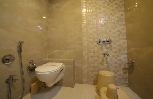 Surat Hotel | Hotel Grandpragati