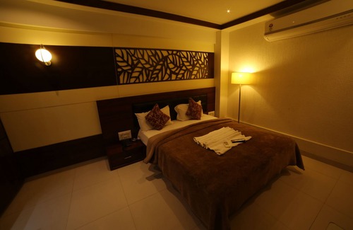 Surat Hotel | Hotel Grandpragati