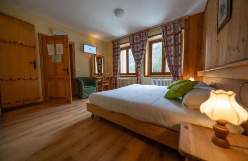 Auronzo di Cadore Hotel | Hotel Griglieria Pizzeria Gnomo Goloso