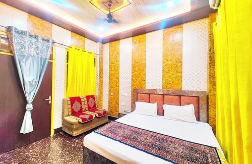 Ayodhya Hotel | Hotel Hanuman Palace Ayodhya